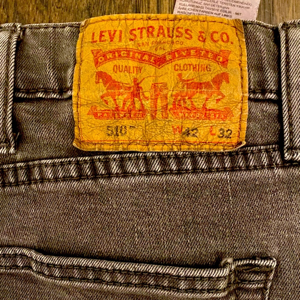 Levi’s jeans 510 42X32 Gray great shape